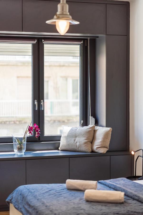 Bright Studio With Parliament View, Free Parking Budapest Bagian luar foto